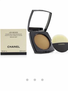 CHANEL Les Beiges Healthy Glow Luminous Medium Deep